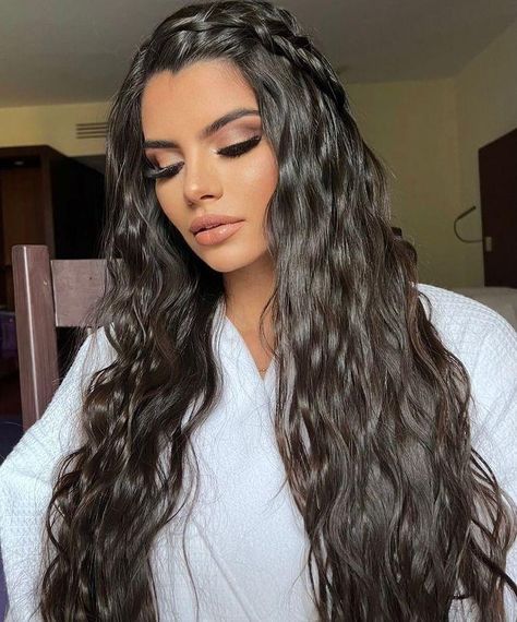 Mermaid Waves With Braids, Mermaid Hair Waves Wedding, Mermaid Hair Wedding, Mermaid Hairdo, Mermaid Curls Long Hair, Mermaid Waves Hairstyles, Long Mermaid Hair, Mermaid Waves Hair, Mermaid Hair Waves