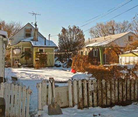 Shameless House, Plastic Jesus, Building References, City Ideas, Small Town America, Sleepy Time, Life Is Strange, Winter Aesthetic, Denver Colorado