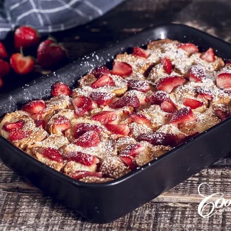 Strawberry Bread Pudding - Home Cooking Adventure Strawberry Bread Recipe Easy, Strawberry Bread Pudding Recipe, Strawberry Bread Pudding, Summer Bread, Challah Bread Pudding, Strawberry Bread Recipe, Best Bread Pudding Recipe, Raspberry Mousse Cake, Bread Puddings