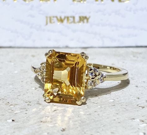 Don't miss this opportunity to own this beautiful gemstone ring crafted in 14k gold filled => Gemstone Type - Citrine, Clear Quartz => Gemstone Cut - Faceted => Gemstone Size - 8*10 mm, 2 mm => Total Number of Gemstones - 7 => Metal Type - 14k Gold Filled (Tarnish Resistant And Nickel Free) - also available in 925 sterling silver * Please contact me for pricing on a sizes larger than 11 * ~ Feel free to ask me about custom made designs. ❏ Replacements and custom orders : ✪ 925 sterling silver - Engagement Ring Rectangle, Opal Necklace Simple, Ring Rectangle, Yellow Citrine Ring, Rough Stone Ring, Statement Engagement Ring, November Birthstone Jewelry, Rectangle Ring, Citrine Jewelry