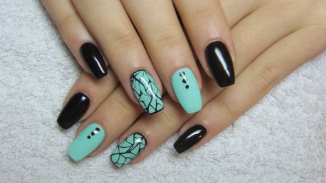 Black and mint nails Mint Black Nails, Mint And Black Nails, Mint Green And Black Nails, Mint Green Nails, Mint Nails, Black Nail Art, Diy Bracelet Designs, Easy Nail Art, Diy Bracelet