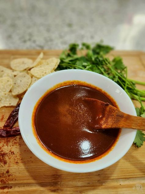 This low sodium enchilada sauce is the perfect heart healthy alternative for your next Mexican night.  Let's dive into a recipe that's bursting with flavor, yet simple and straightforward. We often assume that a dish Portfolio Diet, Enchiladas Healthy, Low Salt Recipes, Low Salt Diet, No Sodium Foods, Recipes With Enchilada Sauce, Mexican Night, Sodium Intake, Spiced Drinks