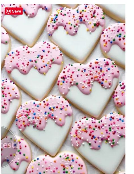 Heart Shaped Sugar Cookies, Easy Royal Icing Recipe, Valentines Day Sugar Cookies, Valentine Cookies Decorated, Heart Sugar Cookie, Valentine Sugar Cookies, Valentines Baking, Royal Iced Cookies, Valentines Cookies