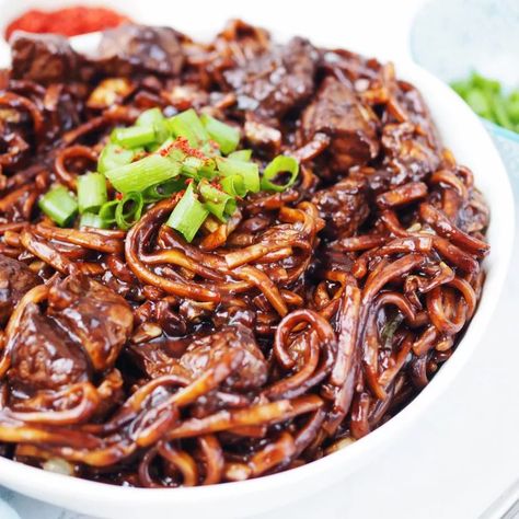 Homemade Jjapaguri (Ram Don) (30-minute recipe) - Christie at Home Chicken Spinach Mushroom, Spinach Mushroom Pasta, Vegetable Chow Mein, Soy Tofu, Cooking Onions, Korean Noodles, Bean Sauce, Baked Ribs, Kimchi Fried Rice