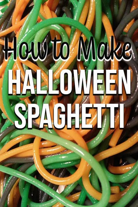 Dye Spaghetti Noodles, Halloween Meals Dinners For Adults, Sensory Halloween, Halloween Spaghetti, Arts And Crafts For Toddlers, Dye Pasta, Kids Halloween Activities, Halloween Pasta, Spooky Dinner