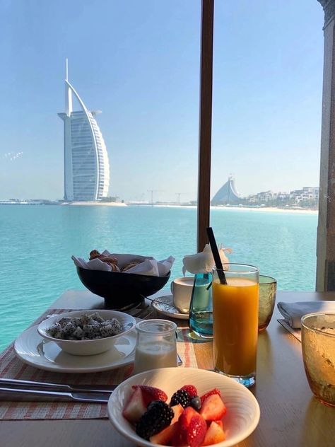 Dubai Beach, Dubai Food, Dubai Vacation, Dubai Aesthetic, Holiday Travel Destinations, Photography Club, Burj Al Arab, Dubai City, Dubai Life