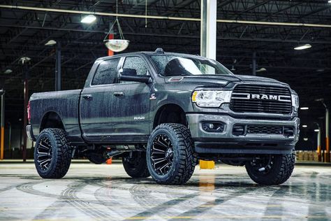 #moparmonday - 2019 Ram 2500 // 5" Rough Country Lift 36030 Ram 2500 Mega Cab, Cummins Motor, Dodge Ram Pickup, Nissan Titan Xd, Future Trucks, Engine Swap, Power Wagon, Air Ride, Ram Trucks