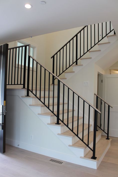 Steel Railing For Stairs, Indoor Stair Railing Ideas Metal, Metal Railing Staircase, Iron Stairs Design, Paneling Stairs, Panelling Stairs, Indoor Stair Lighting, Stair Master Workout, Stairs Quotes