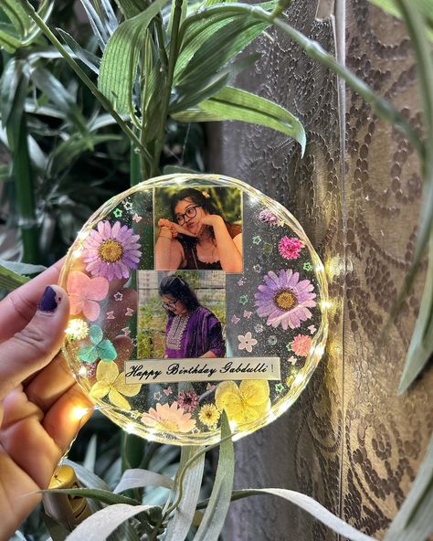 Tell us your story, we will Design ✨🌻 Customisation is available Dm for order @flair_creations ✨ #resin #resinart #resinart #resinphotoframe #resincraft ##resin #smallbusiness #handmadegifts #handmadewithlove #craft #resinwork #resinflowers Resin Photo Crafts, Resin Photo Frame, Photo Crafts, Resin Photo, Resin Clock, Resin Jewelry Diy, Resin Frame, Book Art Diy, Diy Resin