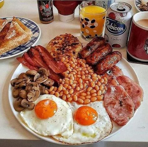 Breakfast Platter, Full English Breakfast, Bistro Food, Bacon Eggs, Bacon Sausage, Big Breakfast, Indian Restaurant, English Breakfast, British Food