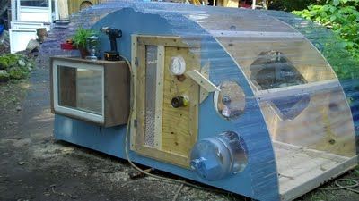 Camper Mods, Building A Chicken Coop, Hobbit House, Roof Panels, Cabin Design, Gardening For Kids, House Music, Outdoor Projects, Outdoor Kids