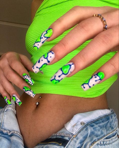 Street Art Nails, Nail Design Glitter, Wave Nails, Long Acrylic Nail Designs, Blue Acrylic Nails, Dope Nail Designs, Exotic Nails, Acrylic Nails Coffin Pink, Fingers Design