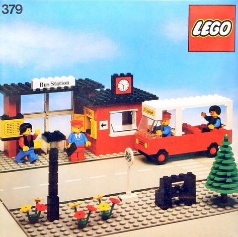 Town | Brickset: LEGO set guide and ... My Childhood Memories 1970s, Lego Bus, Lego Station, Old Lego Sets, Free Lego, Vintage Lego, Classic Lego, Lego News, Lego Space