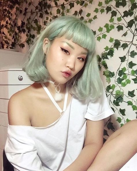 Michelle Moé on Instagram: “Why are girls so cruel to other girls knowing how hard it is to be a girl?” Hair Color Pastel, Pastel Hair, Hair Inspo Color, Short Bob Hairstyles, Green Hair, Pretty Hairstyles, Pink Hair, Random Things, Bob Hairstyles