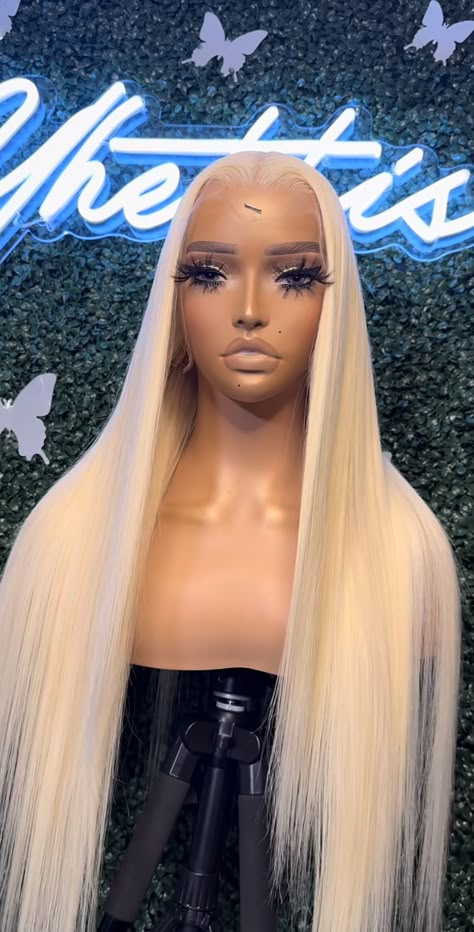 Long Blonde Lace Front Wig, Png Wigs, Platinum Blonde Lace Front Wig, Baddie Wigs, Hair Styles Clips, Luxury Baddie, Colourful Wigs, Wig Color Ideas, Frontal Styles