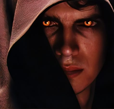 Anakin Yellow Eyes, Anakin Skywalker Yellow Eyes, Anakin Sith Eyes, Anakin Dark Side, Sith Anakin, Dark Lord Of The Sith, Anakin Vader, Star Wars Background, Dark Side Star Wars