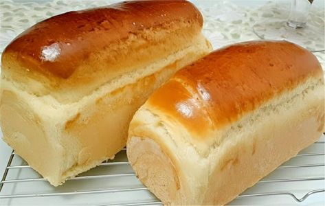 Brioche Loaf, Bread Recipes Sweet, Brazilian Food, Cooking Recipes Desserts, Bread Rolls, Loaf Bread, How To Make Bread, World News, Hot Dog Buns