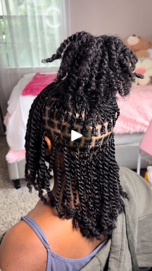 Jumbo Two Strand Twist Natural Hair, Double Strand Twist Women, Types Of Twists Black Hair, Comb Twist Hairstyles Natural Hair, Two Strand Twist Women, Kinking Braids Hair Styles, Twists With Natural Hair, Black Hair Twists, Natural Two Strand Twist Styles