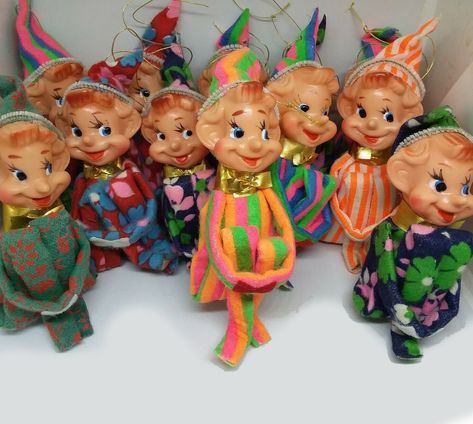 Knee Hugger Elves, Christmas Reference, Vintage Christmas Party, Christmas Kitsch, Elf Christmas Decorations, Kitsch Christmas, Knee Hugger, Creepy Stuff, Christmas Elves