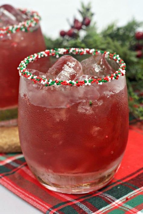 Our Naughty Elf Cocktail is the perfect drink to enjoy when you're planning your best hilarious Elf on the Shelf ideas this Christmas. It tastes so good, you may outdo yourself this year. #naughtyelf #elf #elfontheshelf #cocktails #christmas Tipsy Elf Cocktail, Christmas Long Island Drink, Tipsy Elf Drink, Christmas Inspired Drinks, Elf Cocktail, Star Wars Drinks, Peppermint Hot Chocolate Recipe, Christmas Cocktails Easy, Xmas Drinks