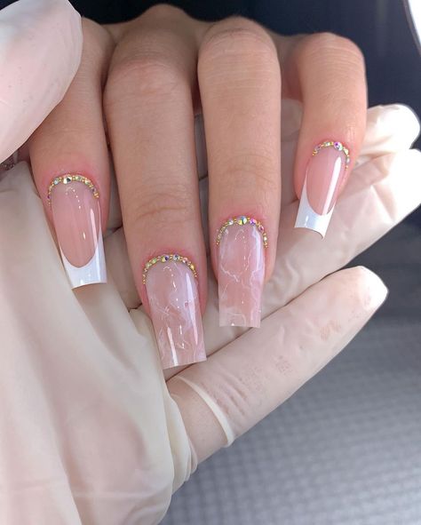 Creating beautiful and glamorous birthday nails can involve a combination sparkles, glitter and sophisticated nail art. Nails Francesa, Glamorous Birthday, Ballerina Acrylic Nails, Nail Academy, Sassy Nails, Ombre Acrylic Nails, Baby Nails, Grunge Nails, Pretty Gel Nails