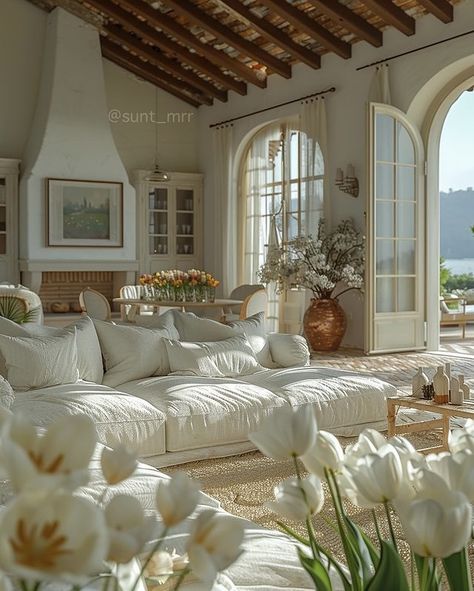 French Countryside House Aesthetic, Southern France House, European Eclectic Interior Design, South France Aesthetic House, South Of France Home, European Eclectic, French Villa Interior, French Countryside Home, Beige Carpet Bedroom