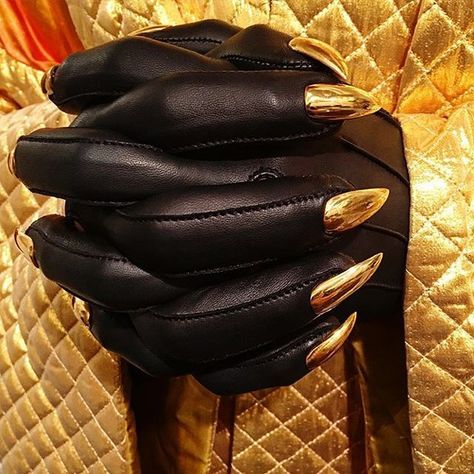 Mr Jay Manuel from #AmericasNextTopModel wearing our Majesty Black, 'Black Sarah Nail Gloves' for his fierce Hallows Eve look. #MrJayManuel #ANTM #Majestyblack #leather #Gloves #NailGloves Gloves With Nails, Black Leather Gloves Women, Jay Manuel, Designer Gloves, Leather Gloves Women, Pink Gloves, Gloves Women, With Nails, Latex Gloves