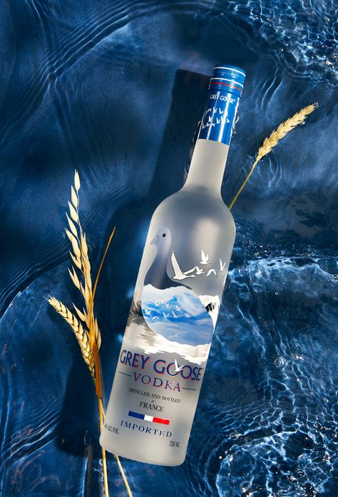 Sidney Bensimon, Grey Goose Vodka, Photoshop Tutorial Typography, Grey Goose, Product Shots, Photoshop Tutorial, Tequila, Vodka Bottle, Gin