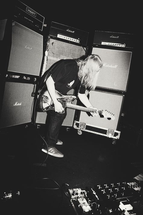 J Mascis, Dinosaur Jr, Alt Rock, Celebrity Style Inspiration, Music Pics, Sonic Youth, Live Band, Band Photos, Band Logos