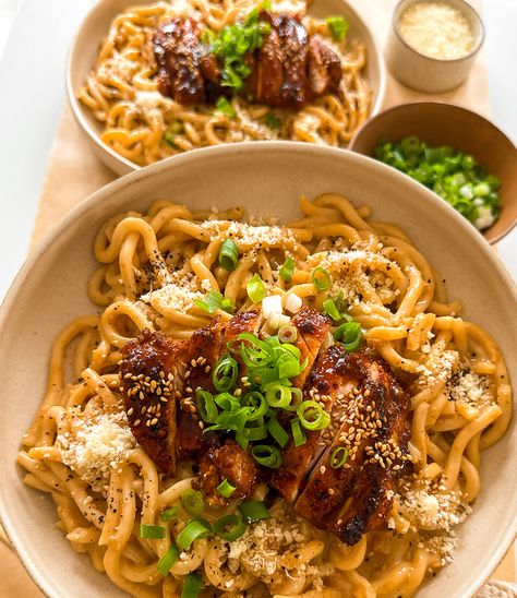 » Garlic Noodles with Teriyaki Chicken Chicken Garlic Noodles, Kefta Kabob, Beef Chorizo, Crispy Sweet Potato Fries, Chicken Garlic, Crispy Sweet Potato, Garlic Noodles, Salmon And Rice, Comfort Dishes