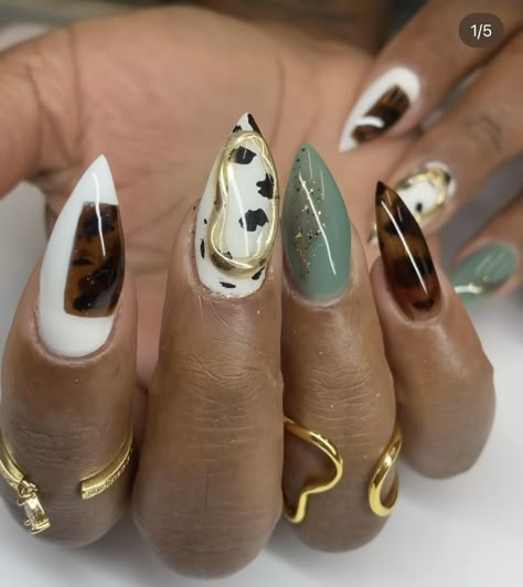 Tabitha Brown Nails, Khaki Nail Designs, Short Tortoise Shell Nails, Nails Earthy, African Nails, Removing Cuticles, Tortoise Nails, Fly Nails, Nail Design Glitter