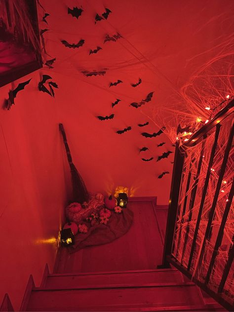 Spider Web Staircase, Halloween Decorations For Stairs, Basement Halloween Decor, Stairway Halloween Decor, Stair Railing Halloween Decor, Halloween Stairwell Decor, Pumpkin Staircase, Halloween Decorations Staircase, Staircase Halloween Decor