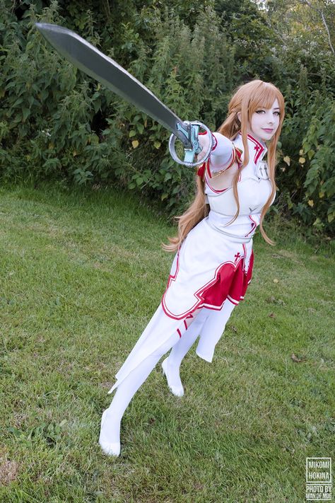 Cosplay Pose Reference, Sao Cosplay, Asuna Cosplay, Cosplay Poses, Cosplay Photoshoot, Accel World, Cosplay Cute, Cosplay Characters, Action Poses