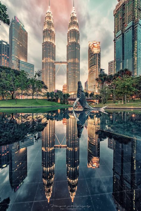 Malaysia Aesthetic, Kuala Lampur, Kuala Lumpur Travel, Malaysia Truly Asia, Petronas Twin Towers, Kuala Lumpur City, Travel Malaysia, Breathtaking Photography, Malaysia Travel