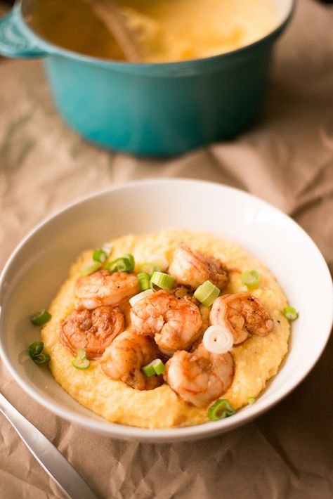 Shrimp and Grits Easy Shrimp And Grits, Southern Shrimp And Grits, Cajun Shrimp And Grits, Shrimp N Grits Recipe, Grits Recipe, Scalloped Potato Recipes, Shrimp And Grits, Healthy Shrimp, Shrimp N Grits