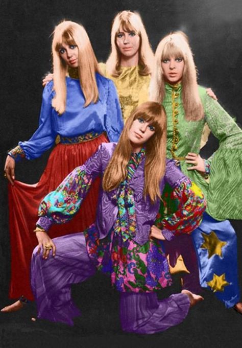 Medieval Revival, Cynthia Lennon, Beatles Fashion, Jenny Boyd, 60’s Fashion, Patti Hansen, Pattie Boyd, 60s 70s Fashion, 60s And 70s Fashion