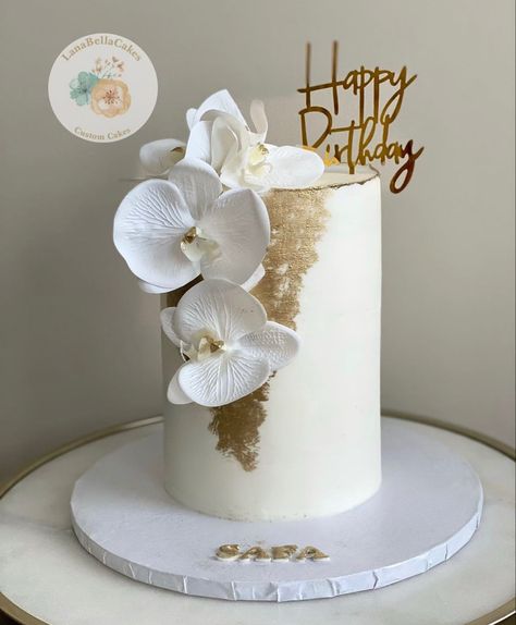 #cake #cakedecoration #simplecake #moderncake Orchid Wedding Cake, Orchid Cake, Graduation Party Cake, 40 Birthday, Wafer Paper Flowers, Modern Cakes, Orchid Wedding, Pretty Birthday Cakes, Wafer Paper