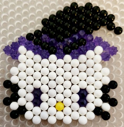 Aquabeads Ideas, Aqua Beads Patterns Easy, Aqua Bedding, Halloween Crafts Preschool, Aqua Beads, Water Beads, Diy Perler Bead Crafts, Diy Tile, Perler Bead Templates