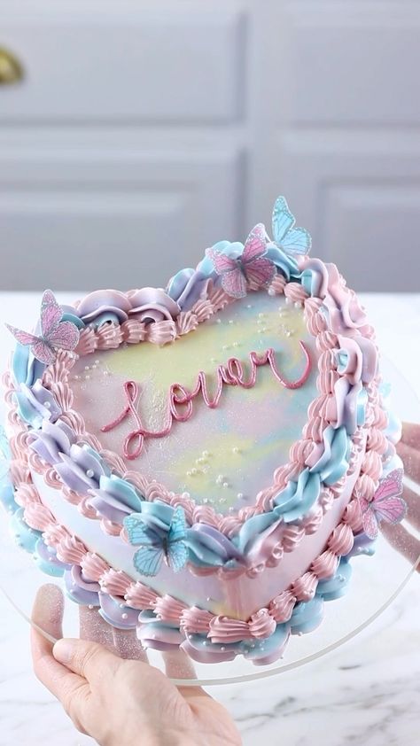 Bolo Taylor Swift, Taylor Swift Cake, Taylor Swift Birthday Party Ideas, Heart Shaped Cake, About Taylor Swift, Cake Lettering, Cotton Candy Flavoring, Taylor Swift Party, Taylor Swift Birthday