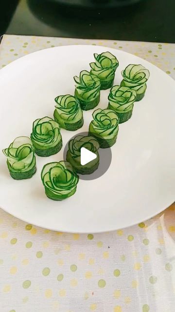 Guoguo To on Instagram: "Making Cucumbers" Cucumber Creative Food Art, Cucumber Orderves Appetizers, Cucumber Art Vegetable Carving, Cucumber Charcuterie, Cucumber On Charcuterie Board, Ocean Themed Veggie Tray, Fancy Cucumber Slices, Vegetables Trays Ideas, Creative Veggie Tray Ideas