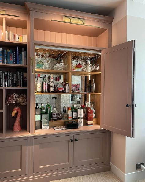 𝐍𝐂 𝐂𝐚𝐫𝐩𝐞𝐧𝐭𝐫𝐲 & 𝐉𝐨𝐢𝐧𝐞𝐫𝐲 | A beautiful cabinetry project recently completed in Wargrave. It��’s been a pleasure to design and build this one and I love the customers... | Instagram Built In Bar In Living Room, Skill List, Wall Bookcases, Bar In Living Room, Colonial Kitchens, Closet Build, Bookcase Bar, Home Bar Rooms, Dining Room Cabinet