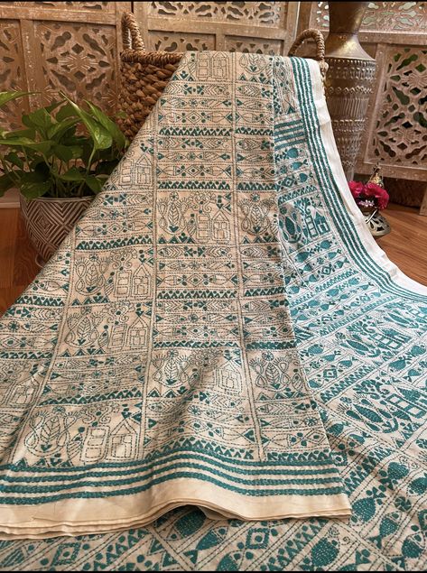 Kantha Stitch Saree, Stitch Saree, Kantha Sari, Kantha Sarees, Cute Asian Fashion, India Shopping, Mughal Paintings, Kantha Embroidery, Diy Embroidery Designs