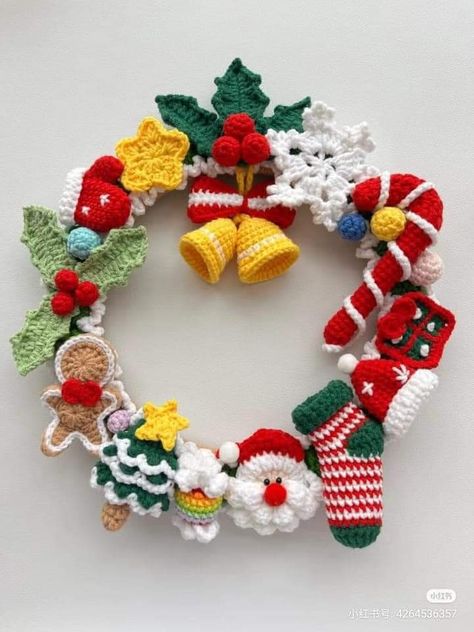 Easy Crochet Christmas, Crochet Christmas Wreath, Crochet Wreath, Crochet Snowflake Pattern, Wreath Ornament, Crochet Xmas, Crochet Christmas Decorations, Handmade Christmas Crafts, Crochet Snowflakes