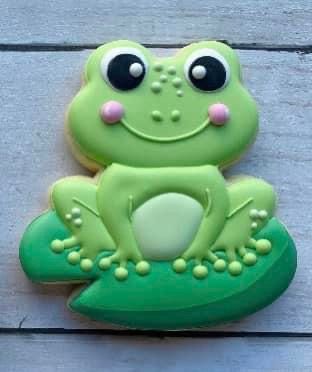 Froggy Cookies, Lizard Cookies Decorated, Reptile Decorated Cookies, Frog Dessert Ideas, Frog Cookie Cake, Frog Cookies, Cookie Recipes Decorating, Crazy Cookies, Kid Desserts