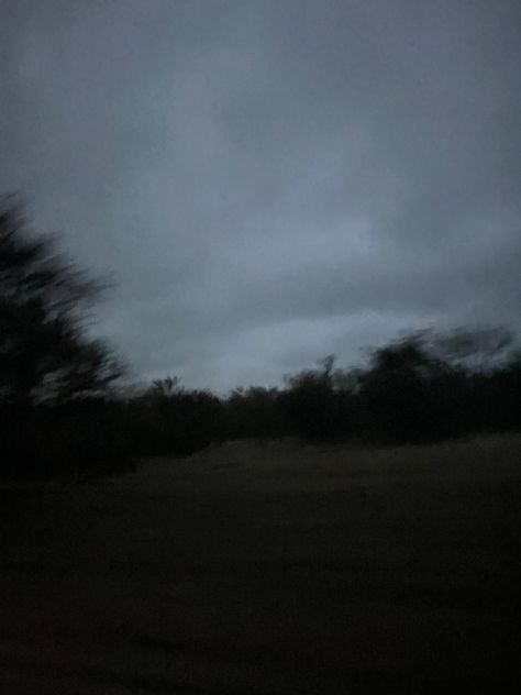 Dark Sky Pics, Night Asthetics Photos, Asthetics Photos, Tiktok Photos, Nature Pics, Night Scenery, Night Aesthetic, Sky Aesthetic, Travel Aesthetic