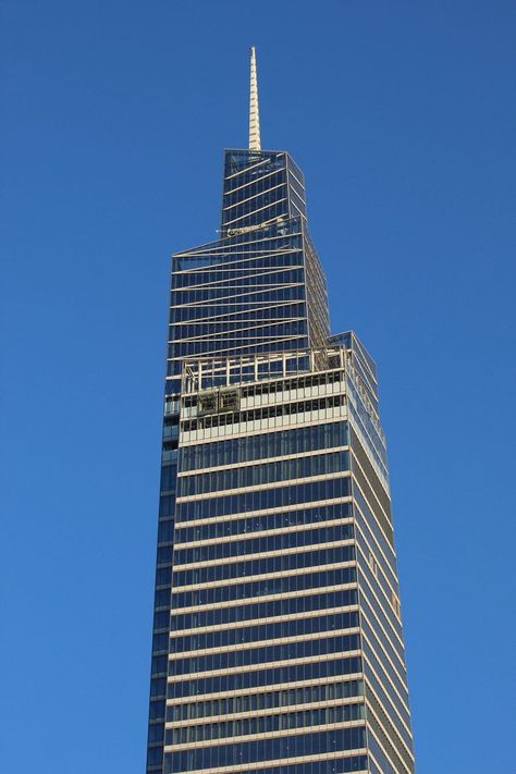 Work Continues on 'The Summit' Observatory Atop One Vanderbilt in Midtown East - New York YIMBY #petermancinire #realestate #nyc #development #midtown @PeterMancini4 @yimbytweets @KohnPedersenFox @SLGreen Summit Observatory, Metro North Railroad, One Vanderbilt, Opening A Restaurant, Grand Central Terminal, Grand Central Station, Roof Lines, Queens New York, Iconic Buildings