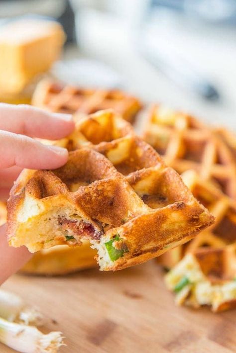 Waffle Recipe Uk, Cheddar Waffles, Savory Waffle Recipe, Bacon Waffles, Waffle Iron Recipes, Savory Recipe, Waffle Maker Recipes, Recipe For Breakfast, Savory Waffles