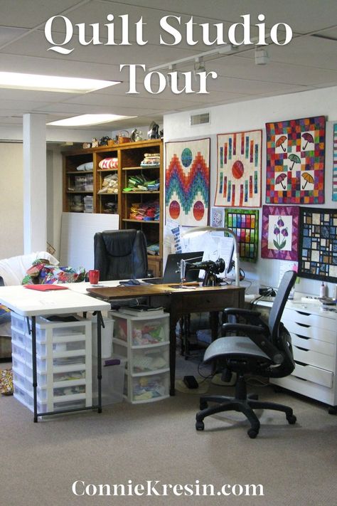 Studio Craft Room, Quilt Room Organization, Sewing Room Inspiration, Sewing Room Storage, Craft Shed, Quilt Studio, Sewing Room Design, Sewing Room Organization, Quilting Room