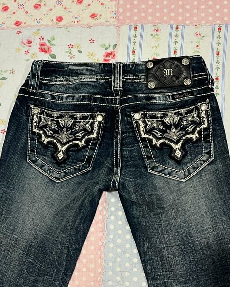 ⋆. 𐙚 ˚ authentic rhinestone miss mes ୨ৎ ᡣ𐭩 vintage distressed denim 23 miss me jeans straight cut leg capris low rise fit, detailed with rhinestone & intricate embroidery. ᡣ𐭩 like new vintage condition ᡣ𐭩 size S ( waist approx 23-27inc ) asking price: $90 Miss Mes, Intricate Embroidery, Miss Me Jeans, Straight Cut, New Vintage, Miss Me, Distressed Denim, Jeans Straight, Low Rise