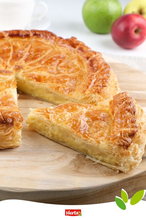 Envie d’innover et de surprendre vos convives ou votre famille ? Testez la galette des rois pomme. Ca promet d'être délicieux. Retrouvez la recette sur le site Herta.fr en cliquant sur le lien ci-dessus. Dessert